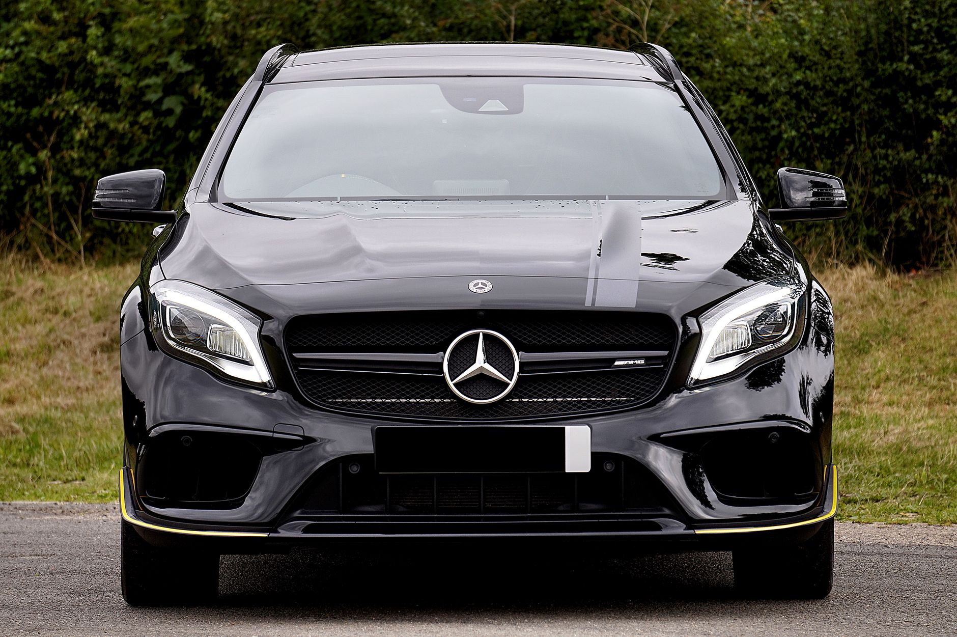 Upravený Mercedes-AMG A45